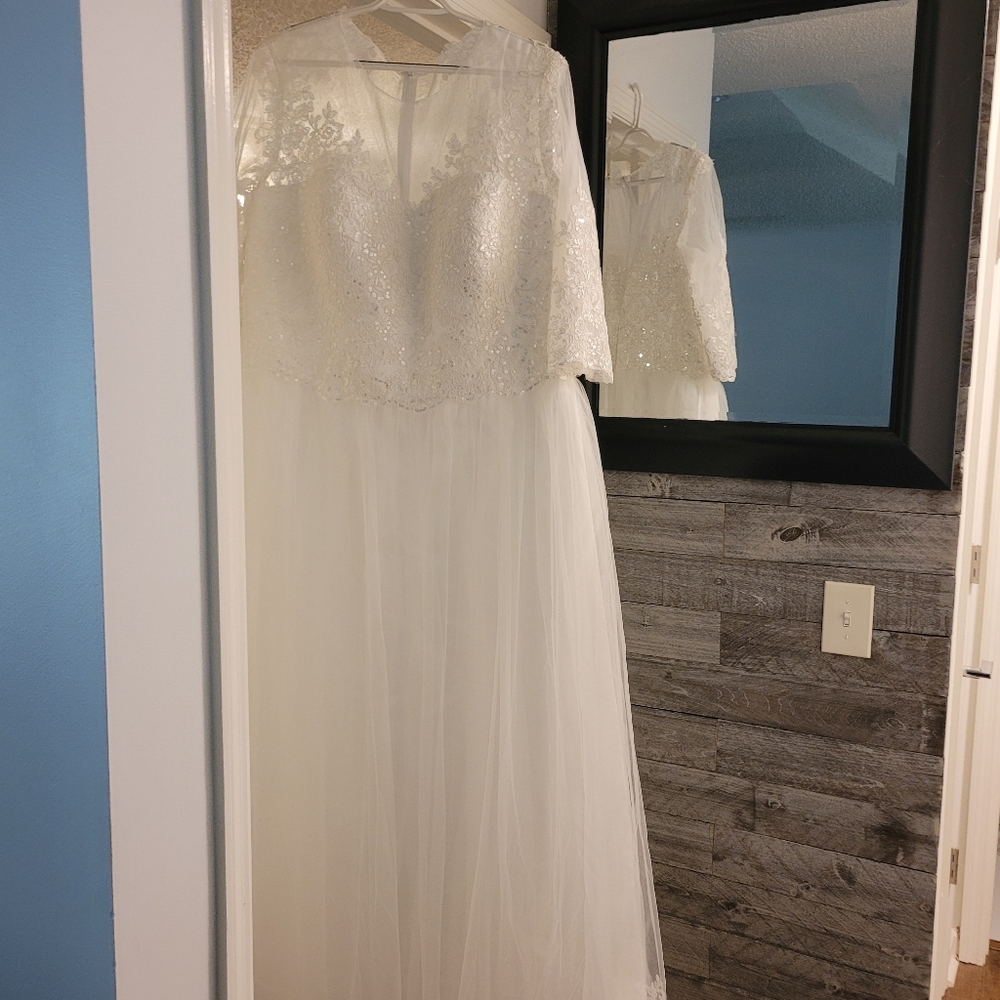 Wedding dress - Picture 5 of 9